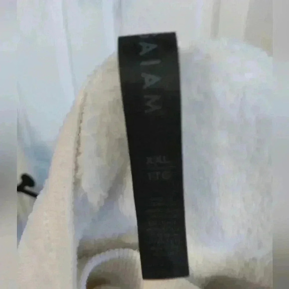 Gaiam  sweater - Picture 2 of 6